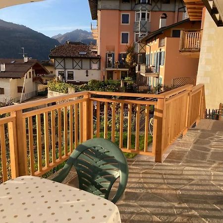 Casa Diaf Appartamento Incantevole Carano Ville Di Fiemme Buitenkant foto
